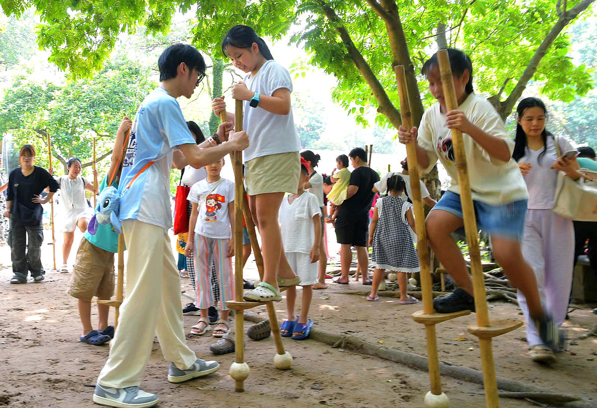 Rộn ràng sắc màu Trung thu tại Bảo tàng Dân tộc học Việt Nam