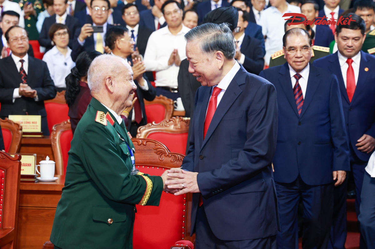 Tổng Bí thư, Chủ tịch nước Tô Lâm và các đại biểu dự buổi lễ. Ảnh: Quang Vinh