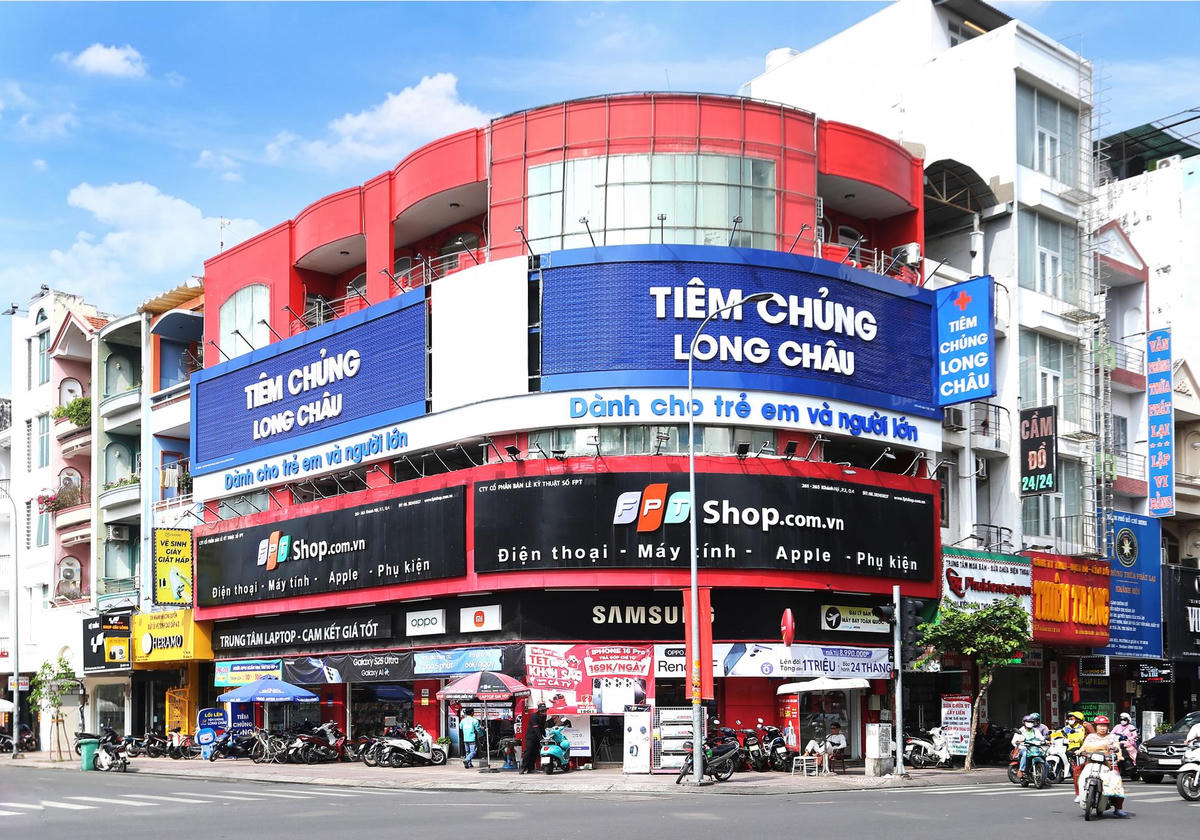 FPT Retail được vinh danh trong Top 50 Công ty niêm yết tốt nhất Việt Nam 2026.