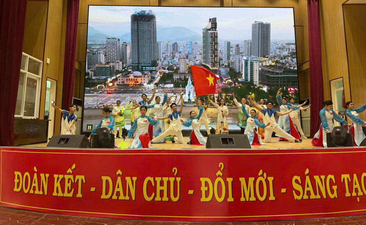 Khánh Hòa: Liên hoan Nghệ thuật quần chúng Cụm thi đua phía Bắc
