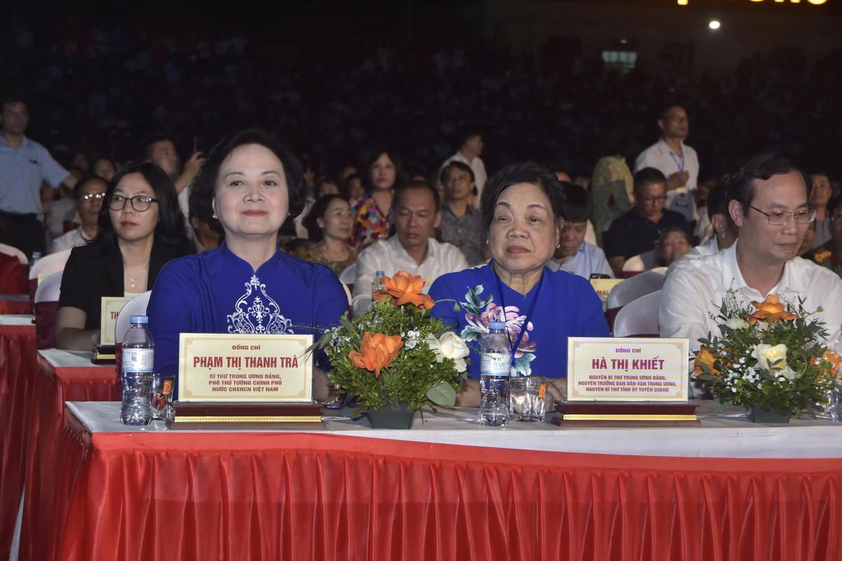 Đồng chí Phạm Thị Thanh Trà, Bí thư Trung ương Đảng, Phó Thủ tướng Chính phủ dự buổi lễ.