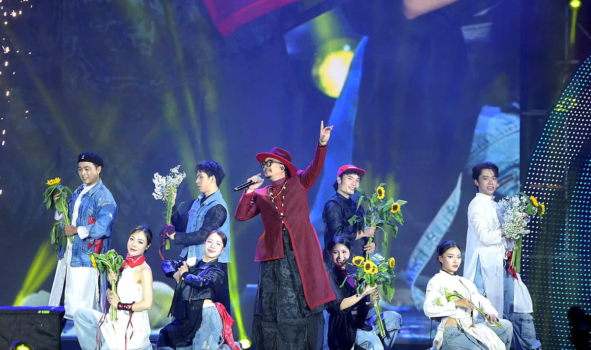 Festival Thăng Long - Hà Nội 2026 khép lại trong âm nhạc, ánh sáng và những khoảnh khắc giàu cảm xúc, để lại dư âm đẹp trong lòng công chúng.