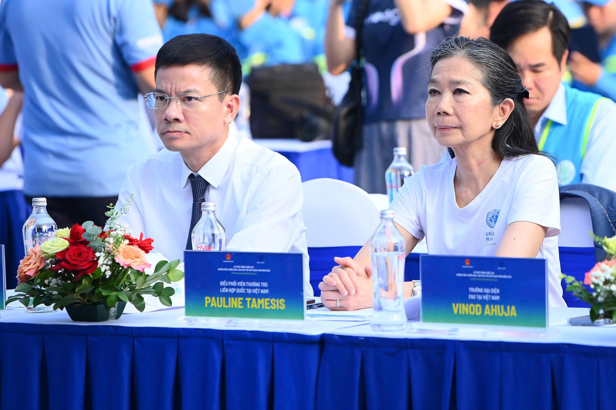 Các đại biểu tham dự Lễ phát động quốc gia hưởng ứng Chiến dịch Làm cho thế giới sạch hơn năm 2026. Ảnh: Khương Trung