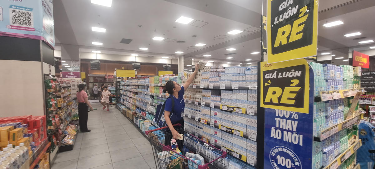 Sức mua cao, ngành bán lẻ hy vọng bứt phá dịp cuối năm. Ảnh: Nam Anh.