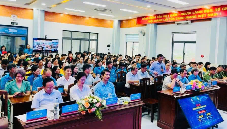 Các đại biểu tham dự diễn đàn n đàn “Lắng nghe đoàn viên, người lao động nói” năm 2026. Ảnh: ĐS.