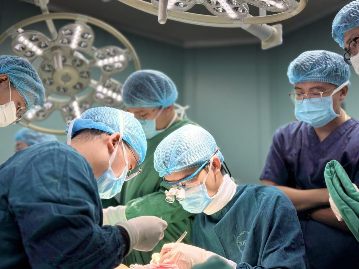 7 giờ nỗ lực bảo tồn ngón tay cho người bệnh