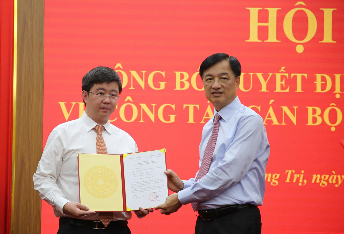 Ông Bùi Hoàng Phương được giới thiệu bầu giữ chức Chủ tịch UBND tỉnh Quảng Trị