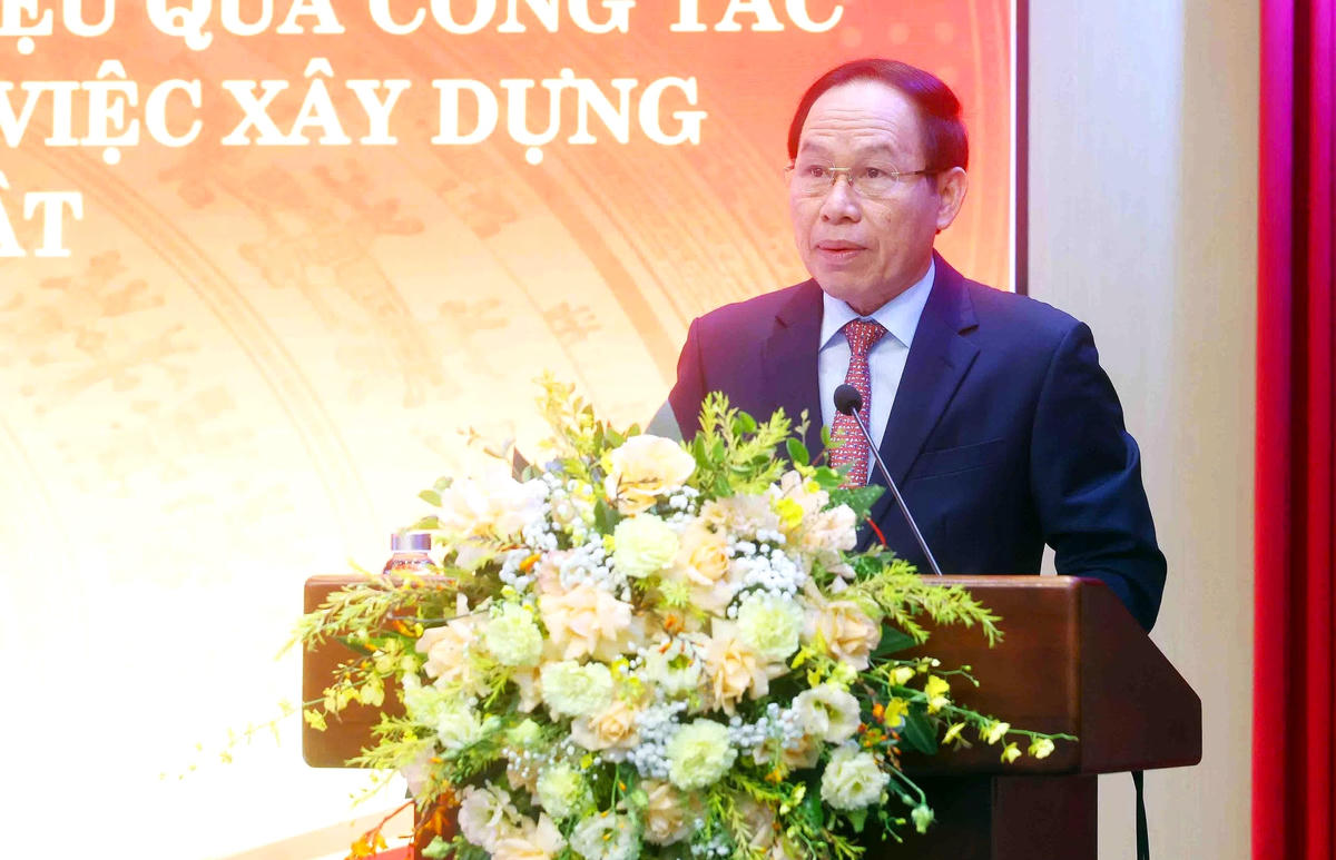 Phó Thủ tướng Chính phủ Lê Tiến Châu phát biểu chỉ đạo tại Hội thảo.