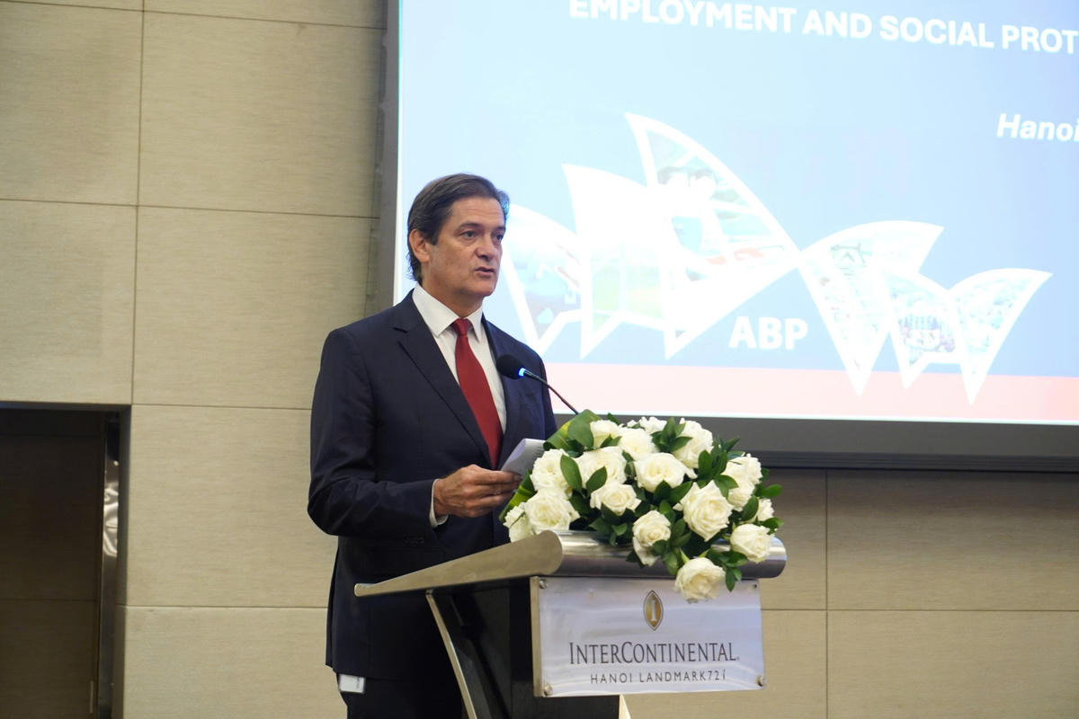 Ông Christopher Sheldon, Giám đốc Quản lý danh mục đầu tư, Ngân hàng thế giới tại Việt Nam, Campuchia và Lào. Ảnh: BHXH VN