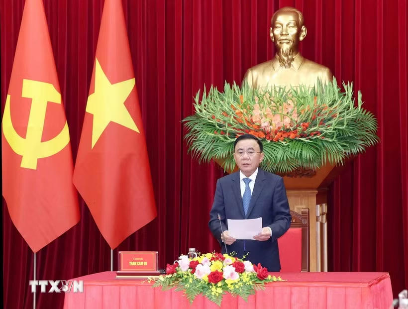 Thường trực Ban Bí thư Trần Cẩm Tú phát biểu tại buổi tiếp Đoàn cán bộ cấp Thứ trưởng và tương đương của Đảng Nhân dân Cách mạng Lào. (Ảnh: Phương Hoa/TTXVN)