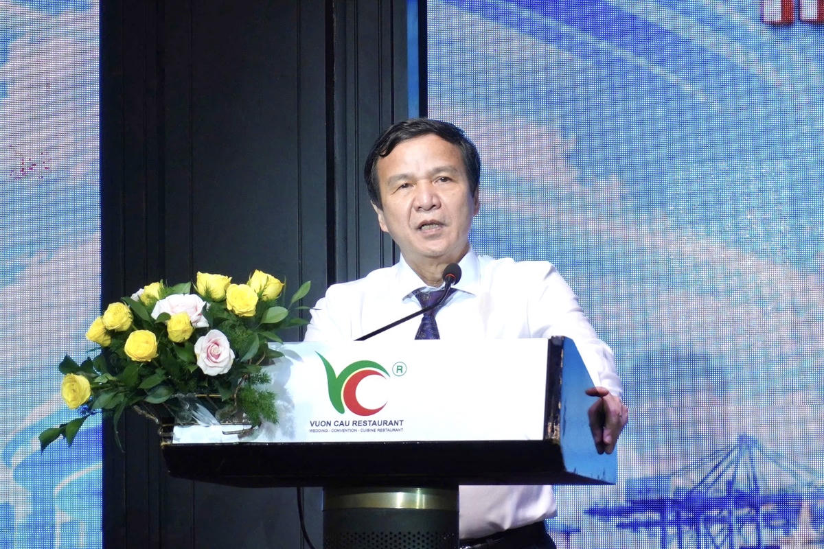PGS.TS.BS. Lê Đình Thanh, Giám đốc Bệnh viện Thống Nhất phát biểu tại hội nghị. Ảnh: Thanh Thủy