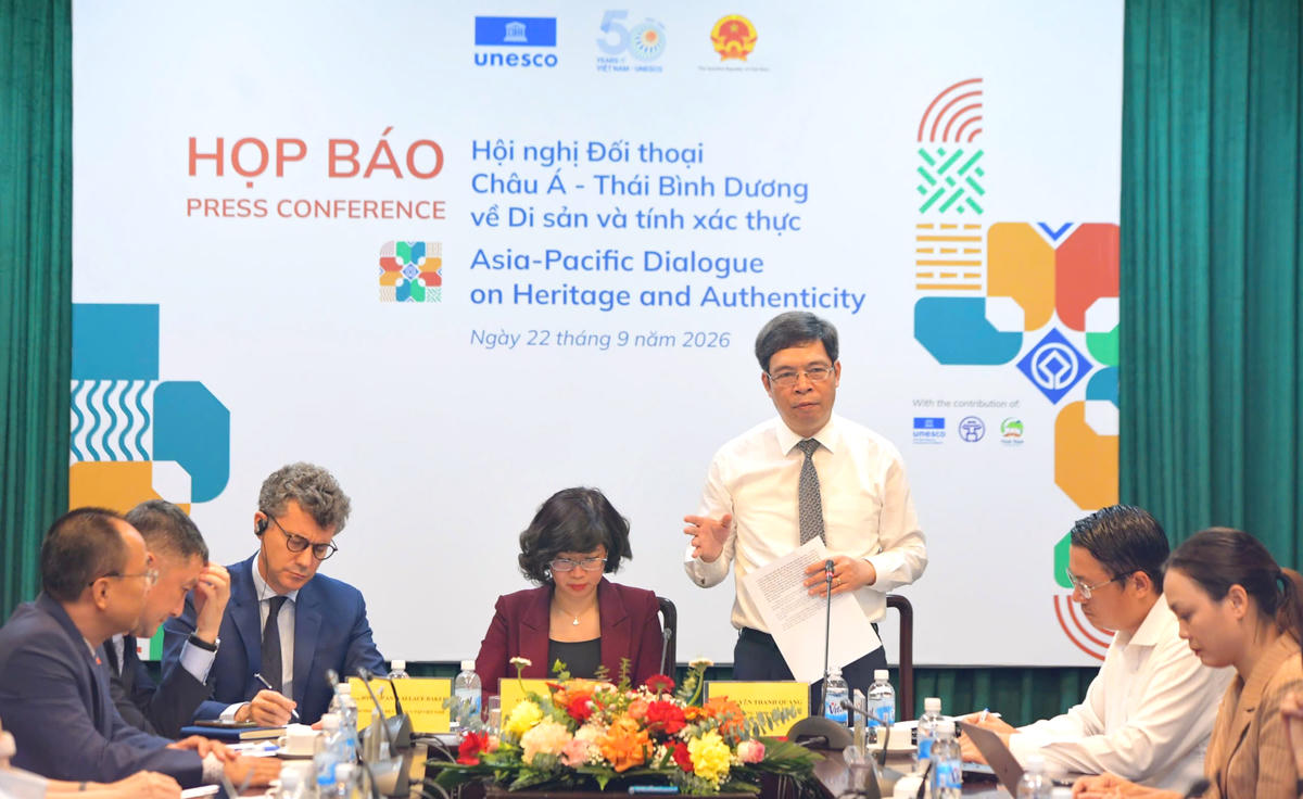 Ông Nguyễn Thanh Quang, Giám đốc Trung tâm Bảo tồn Di sản Thăng Long - Hà Nội thông tin tại họp báo.