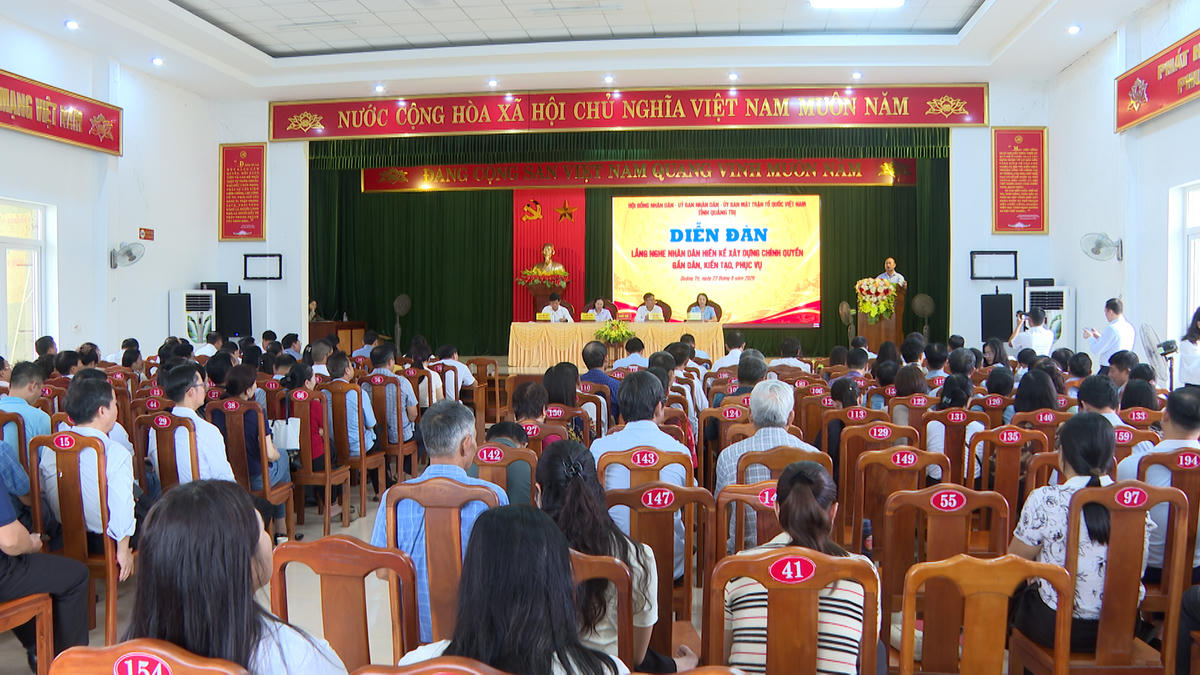 Lắng nghe nhân dân hiến kế xây dựng chính quyền gần dân