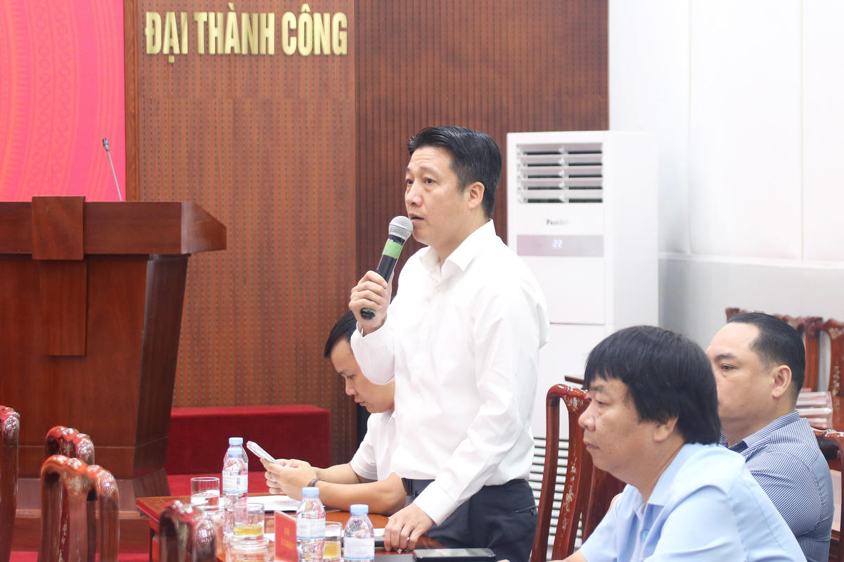 Nhà báo Nguyễn Văn Dũng - Phó Bí thư Đảng ủy, Phó Tổng Biên tập Báo Đại đoàn kết phát biểu tại Hội nghị.