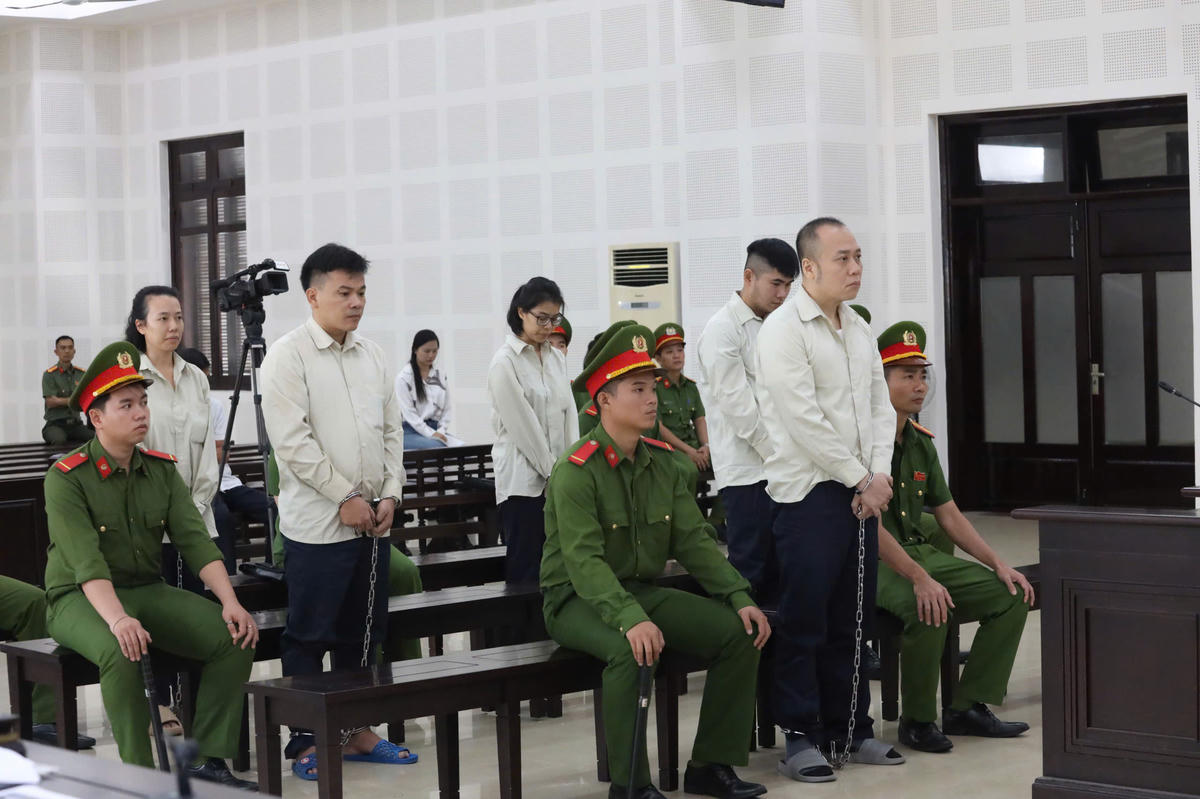 Các bị cáo trong vụ trong vụ án Công ty TNHH MTV Tư vấn đầu tư GFDI. Ảnh: CĐ.