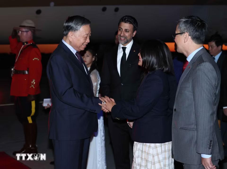 Tổng Bí thư, Chủ tịch nước Tô Lâm đến thủ đô Ottawa, bắt đầu chuyến thăm cấp Nhà nước tới Canada. (Ảnh: Thống Nhất/TTXVN)