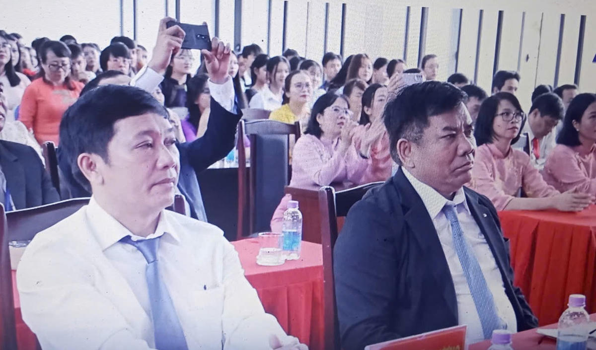 Các đại biểu dự lễ Khai giảng Trường Dự bị Đại học Dân tộc Trung ương Nha Trang năm học 2026 - 2027.
