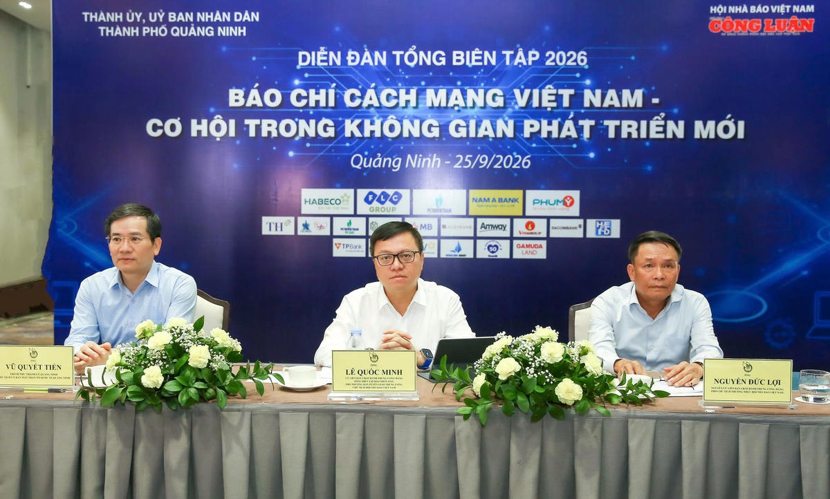 Diễn đàn do ông Lê Quốc Minh - Ủy viên Trung ương Đảng, Tổng Biên tập Báo Nhân Dân, Phó Trưởng Ban Tuyên giáo Trung ương, Chủ tịch Hội Nhà báo Việt Nam; ông Nguyễn Đức Lợi - Phó Chủ tịch Thường trực Hội Nhà báo Việt Nam; ông Vũ Quyết Tiến - Phó Bí thư Thành ủy, Chủ tịch Ủy ban MTTQ Việt Nam TP Quảng Ninh chủ trì. 