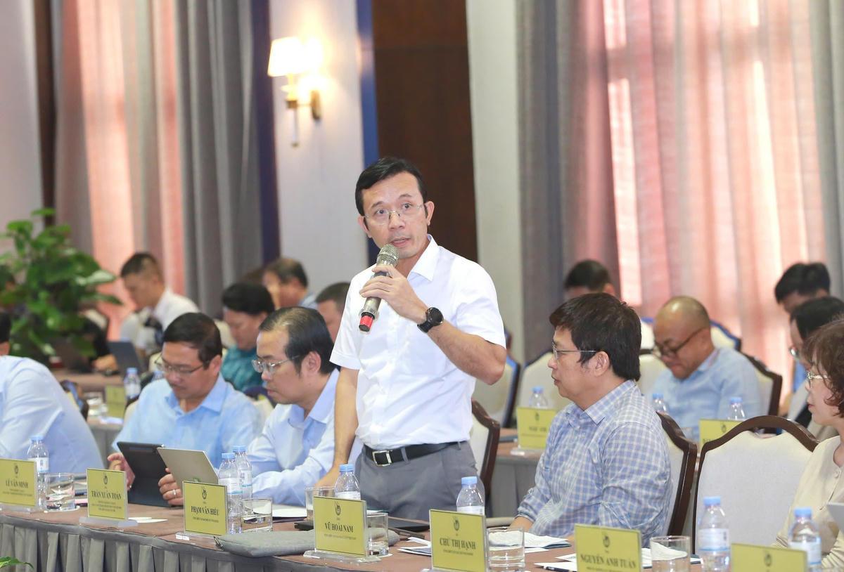 Ông Trần Xuân Toàn, Phó Tổng Giám đốc Cơ quan Báo và Phát thanh - Truyền hình TPHCM, Tổng Biên tập Báo Tuổi Trẻ phát biểu tại sự kiện. 