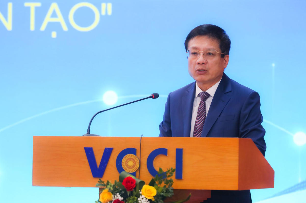 Chủ tịch VCCI Hồ Sỹ Hùng phát biểu tại buổi lễ