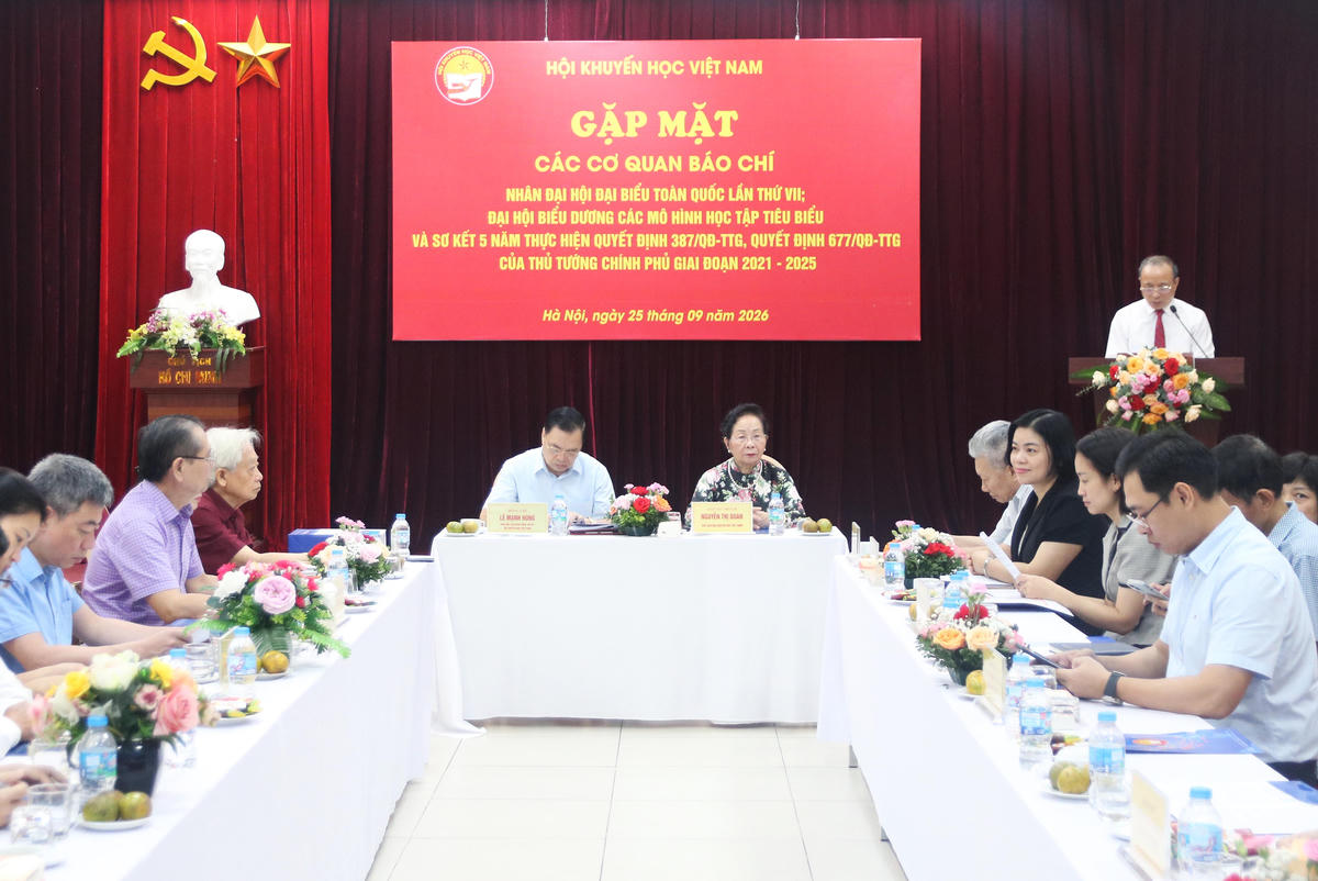 Quang cảnh buổi gặp mặt.