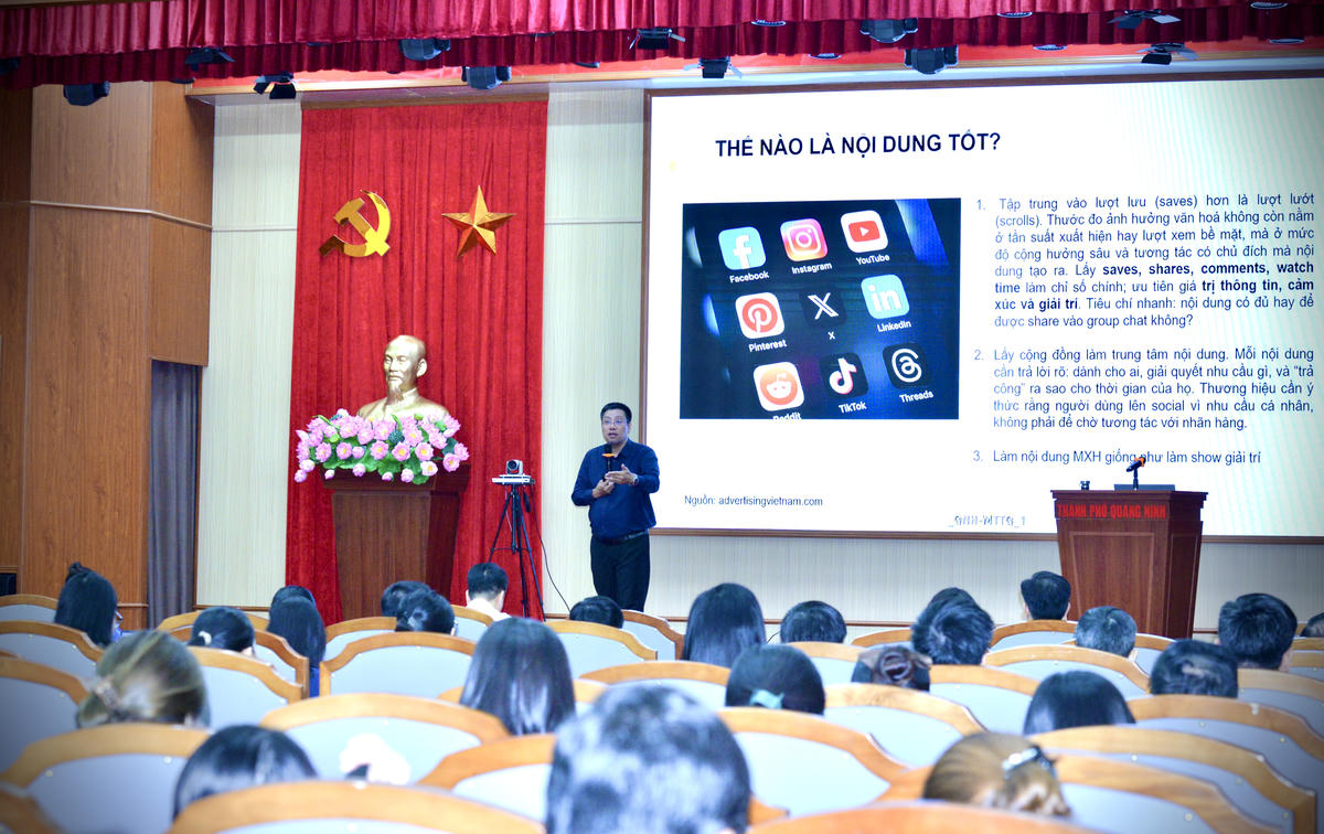 Hội nghị nhằm cụ thể hóa nhiệm vụ thực hiện Nghị quyết số 57-NQ/TW gắn truyền thông số với việc nâng cao hiệu quả công tác tuyên truyền, vận động. Ảnh: Ngọc Anh