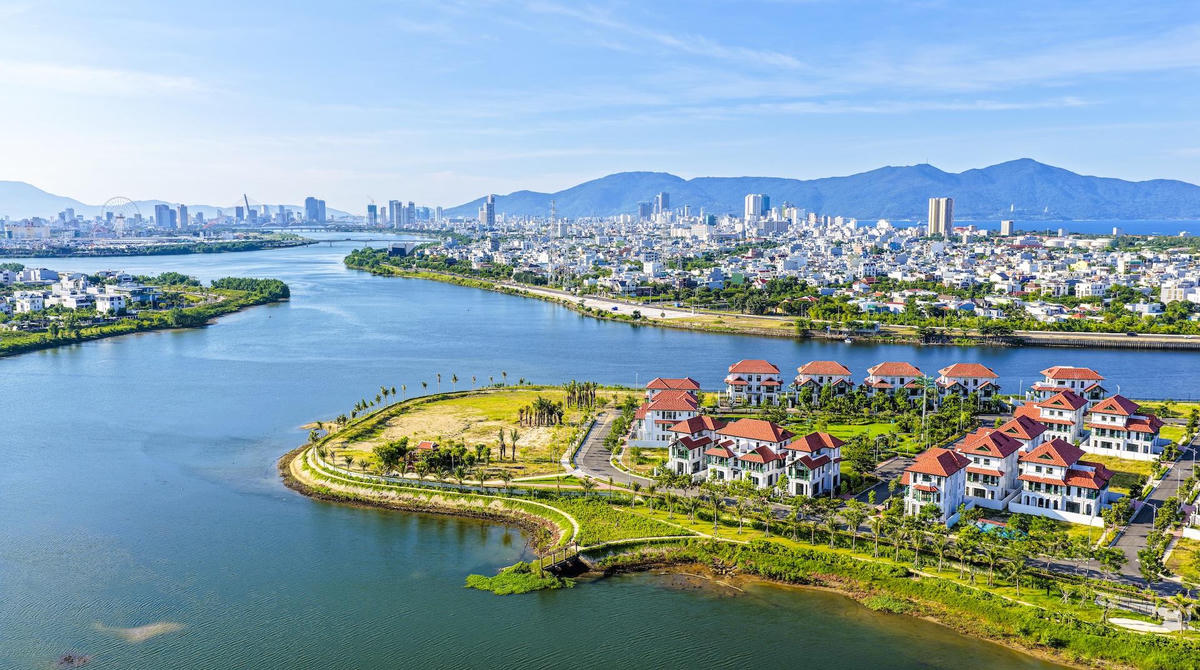 Không gian sống sinh thái kề cận sông - núi - biển tại khu Nam trung tâm Đà Nẵng là
 điểm cộng lớn thu hút cộng đồng cư dân tinh hoa đến an cư.