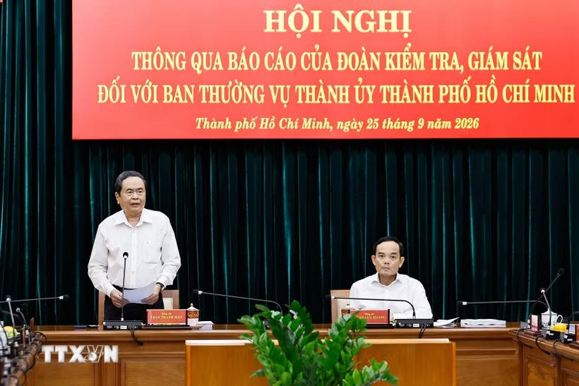 Ủy viên Bộ Chính trị, Chủ tịch Quốc hội Trần Thanh Mẫn, Trưởng Đoàn kiểm tra, giám sát số 220 của Bộ Chính trị phát biểu. (Ảnh: Doãn Tấn/TTXVN).