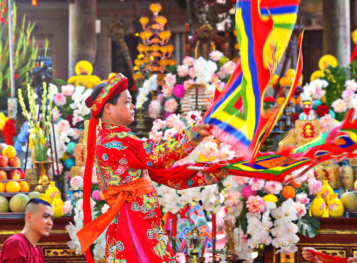 Mỗi Thanh đồng, thanh đồng mang đến một sắc thái riêng, nhưng cùng gặp nhau ở sự trân trọng đối với di sản văn hóa truyền thống và lòng thành kính hướng về cội nguồn.