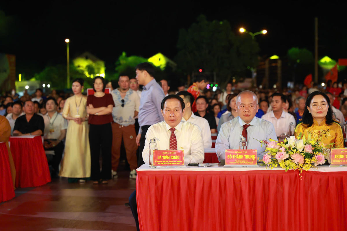 Phó Thủ tướng Lê Tiến Châu dự lễ khai hội Côn Sơn, Kiếp Bạc mùa thu năm 2026.