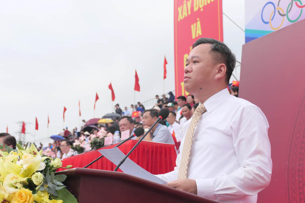 ông Đỗ Hùng Đức, Phó Chủ tịch UBND tỉnh Tuyên Quang, Trưởng Ban tổ chức Đại hội phát biểu khai mạc.