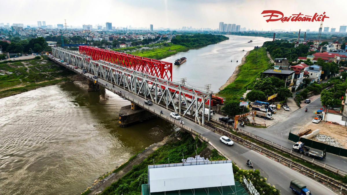 Trong quá trình triển khai với vai trò chủ đầu tư, Ban Quản lý dự án Đường sắt thường xuyên kiểm tra hiện trường, đồng thời làm việc với địa phương để xử lý các tồn tại liên quan đến giải phóng mặt bằng, phương án tổ chức giao thông, giấy phép thi công và những vấn đề phát sinh.