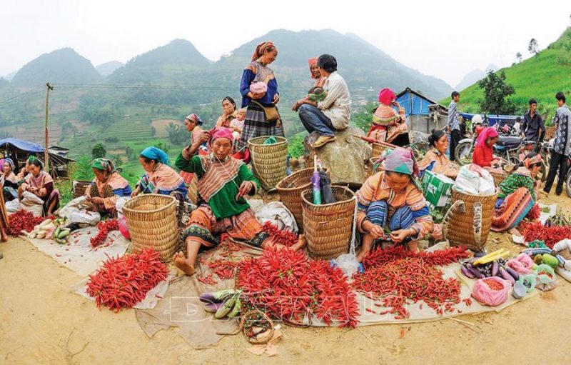 Việc khai thác các giá trị văn hóa trên mạng xã hội cần đi cùng tính xác thực, sự tôn trọng cộng đồng và trách nhiệm với nguồn gốc văn hóa. Ảnh: Đằng Giang.