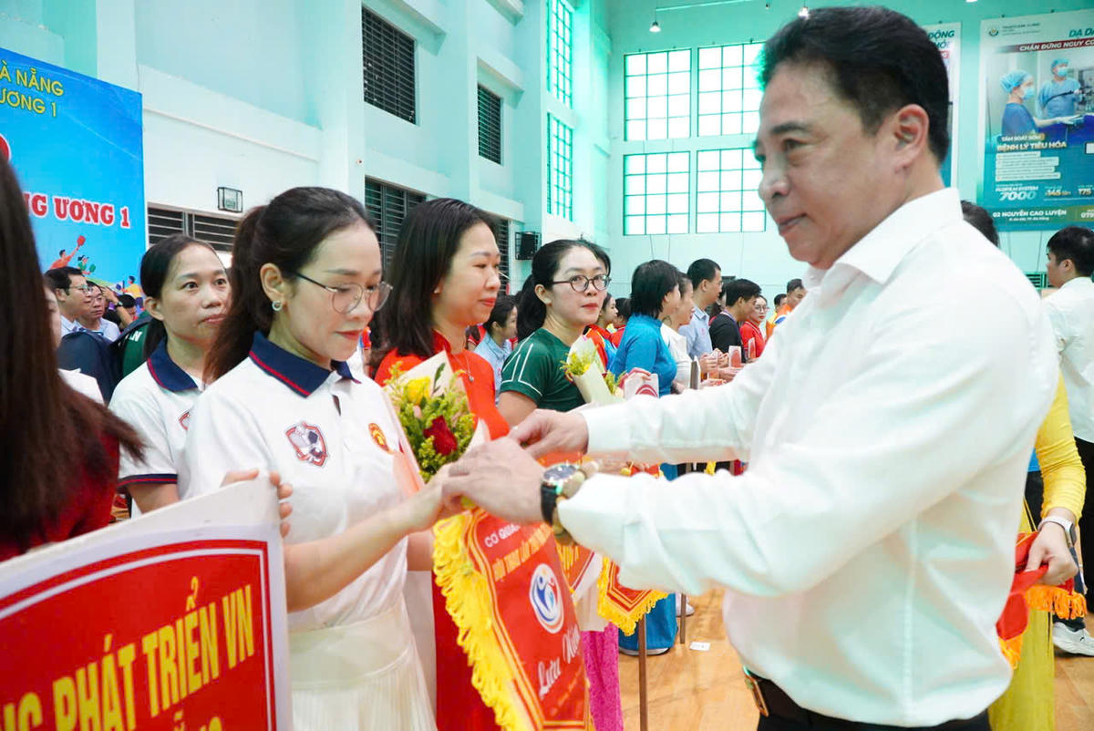 Ngân hàng Chính sách xã hội Đà Nẵng giành giải Nhất toàn đoàn Hội thao Khối thi đua Cơ quan Trung ương 1