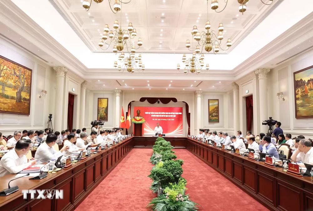 ttxvn_tong-bi-thu-chu-tich-nuoc-chu-tri-phien-hop-ve-hoan-thien-the-che-va-thuc-thi-phap-luat-9053278-6.jpg