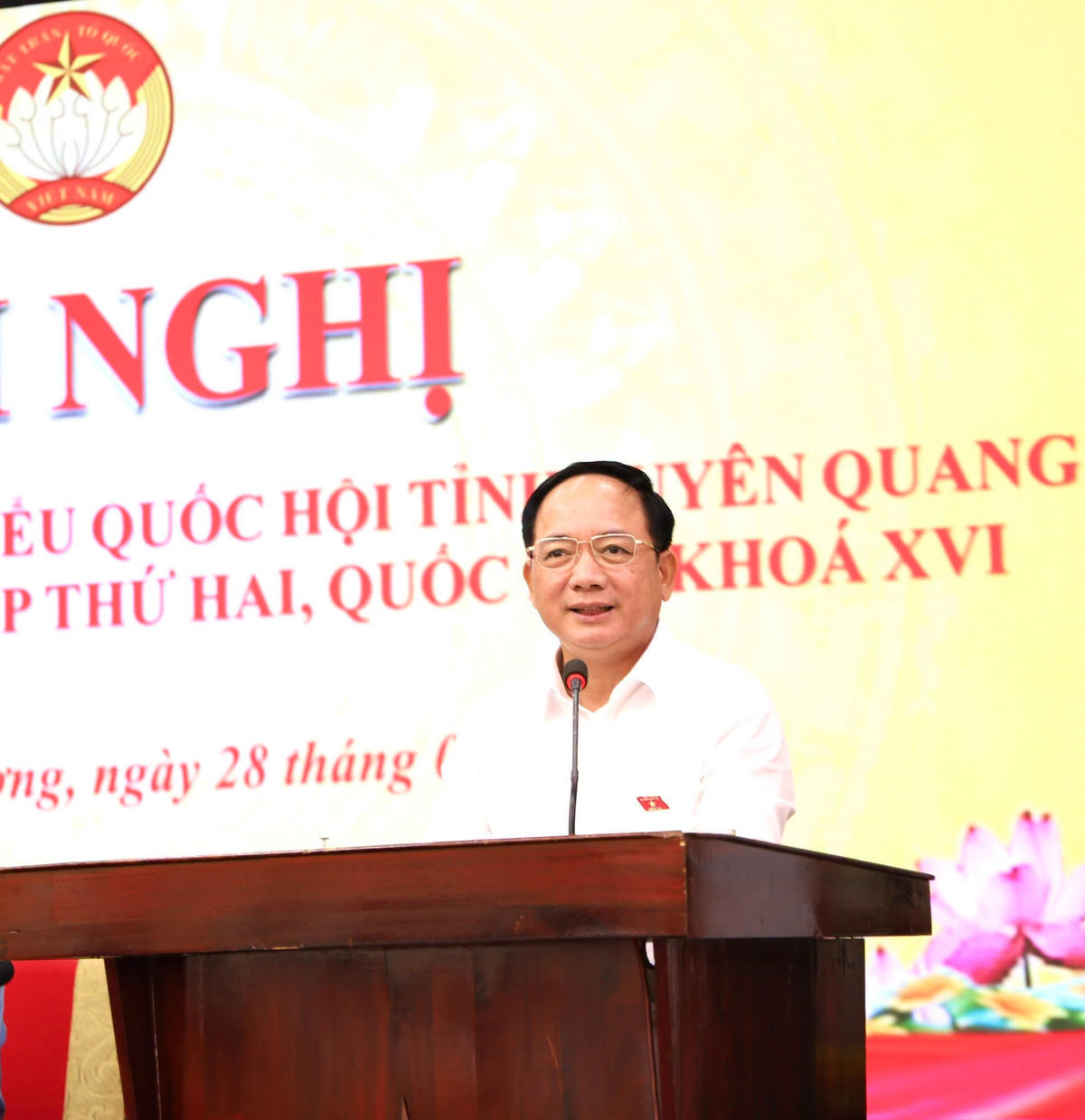 Trưởng Ban Tuyên giáo Trung ương Trịnh Văn Quyết phát biểu tại hội nghị. Ảnh: MTTQ.