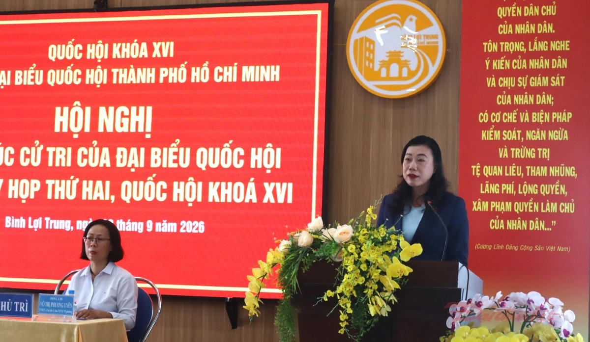 Đại biểu Quốc hội Triệu Lệ Khánh thông tin nội dung dự kiến kỳ họp thứ 2, Quốc hội khóa XVI sắp tới. Ảnh: Thành Luân.