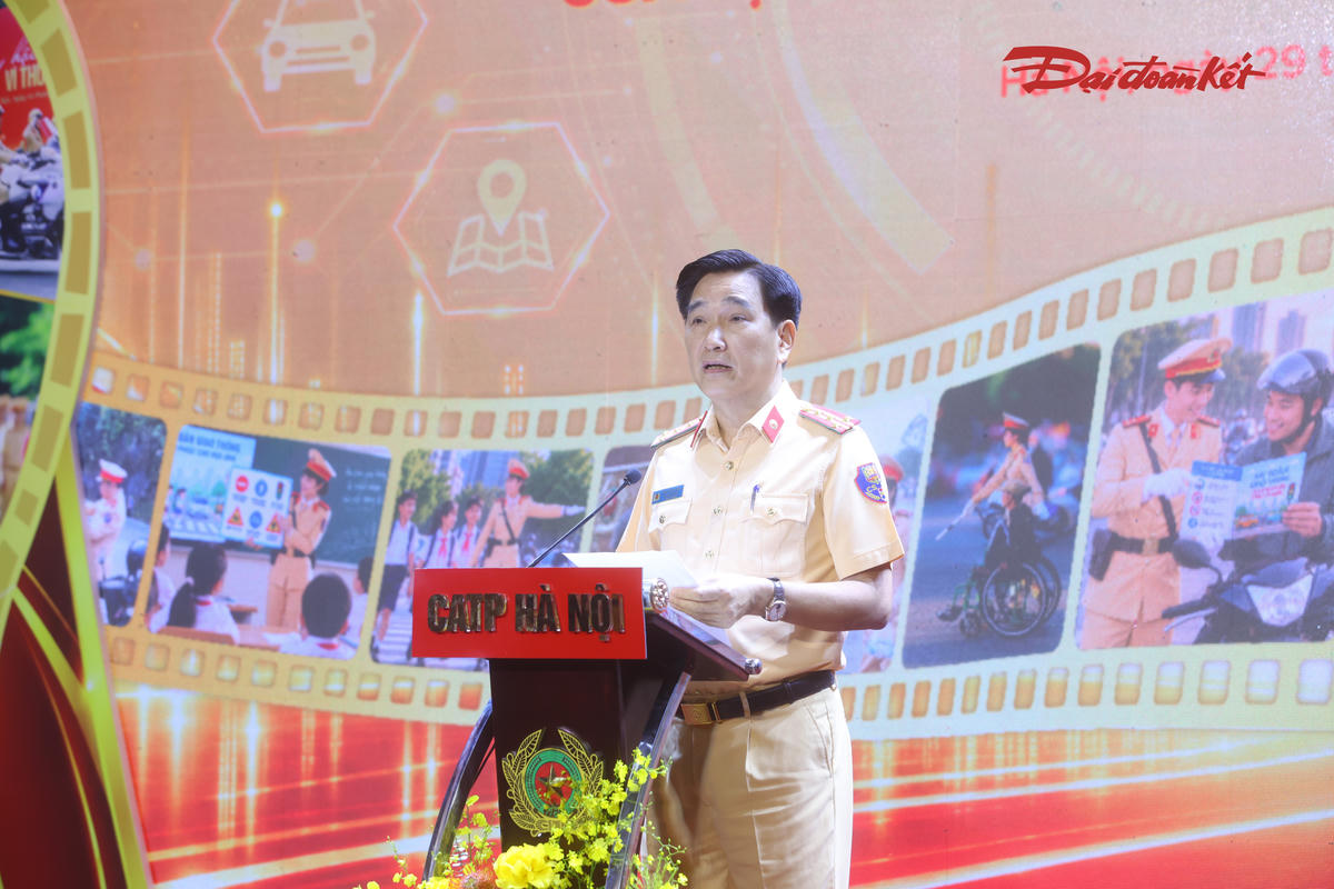 Đại tá Trần Đình Nghĩa, Trưởng Phòng CSGT Hà Nội.