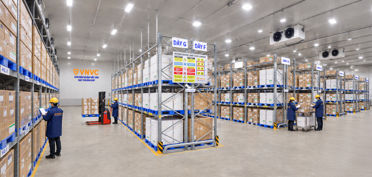 VNVC đã chuẩn bị đầy đủ và đồng bộ các điều kiện về nhân lực, chuyên môn, quy trình tiêm chủng, bảo quản và vận chuyển vắc xin để triển khai vắc xin tay chân miệng tại Việt Nam. Ảnh: Mộc Thảo