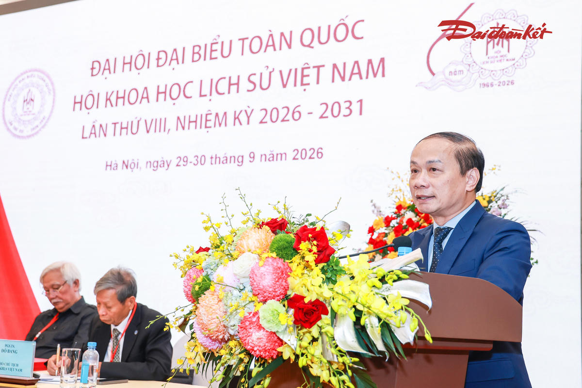 Ông Phạm Tất Thắng, Ủy viên Trung ương Đảng, Phó Bí thư Đảng ủy MTTQ, các đoàn thể Trung ương phát biểu chỉ đạo tại Đại hội. Ảnh: Quang Vinh.