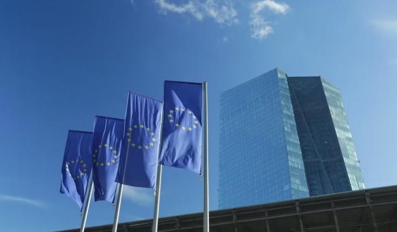 Lạm phát Eurozone tăng vọt, ECB chịu thêm sức ép tăng lãi suất