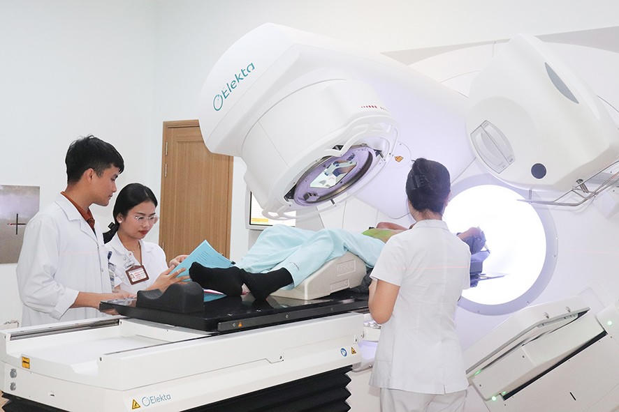 Khu xạ trị Khoa Ung bướu, Bệnh viện Đa khoa tỉnh Quảng Trị mở ra cơ hội điều trị cho bệnh nhân ung thư. Ảnh: internet.