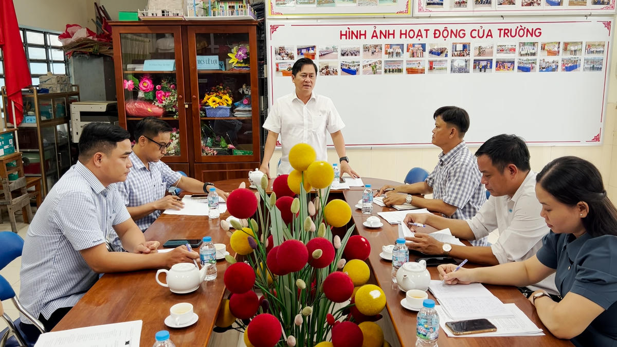 Dưới sự lãnh đạo của Đảng ủy phường, việc sắp xếp, kiện toàn tổ chức bộ máy và tổ chức hoạt động của các cơ quan, đơn vị sau sáp nhập được triển khai đồng bộ, bảo đảm hoạt động cơ bản ổn định, thông suốt. Ảnh HT