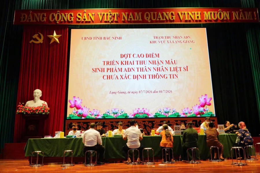 Đợt thu nhận mẫu sinh phẩm ADN thân nhân liệt sĩ tại xã Lạng Giang (Bắc Ninh) từ ngày 7/7/2026 đến ngày 8/7/2026. (Ảnh Công an TP Bắc Ninh)