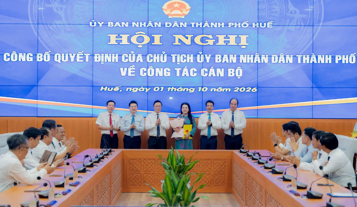 Bà Nguyễn Thị Bích Thảo được bổ nhiệm giữ chức Phó Giám đốc Sở Văn hóa, Thể thao và Du lịch thành phố Huế. Ảnh: N.H.