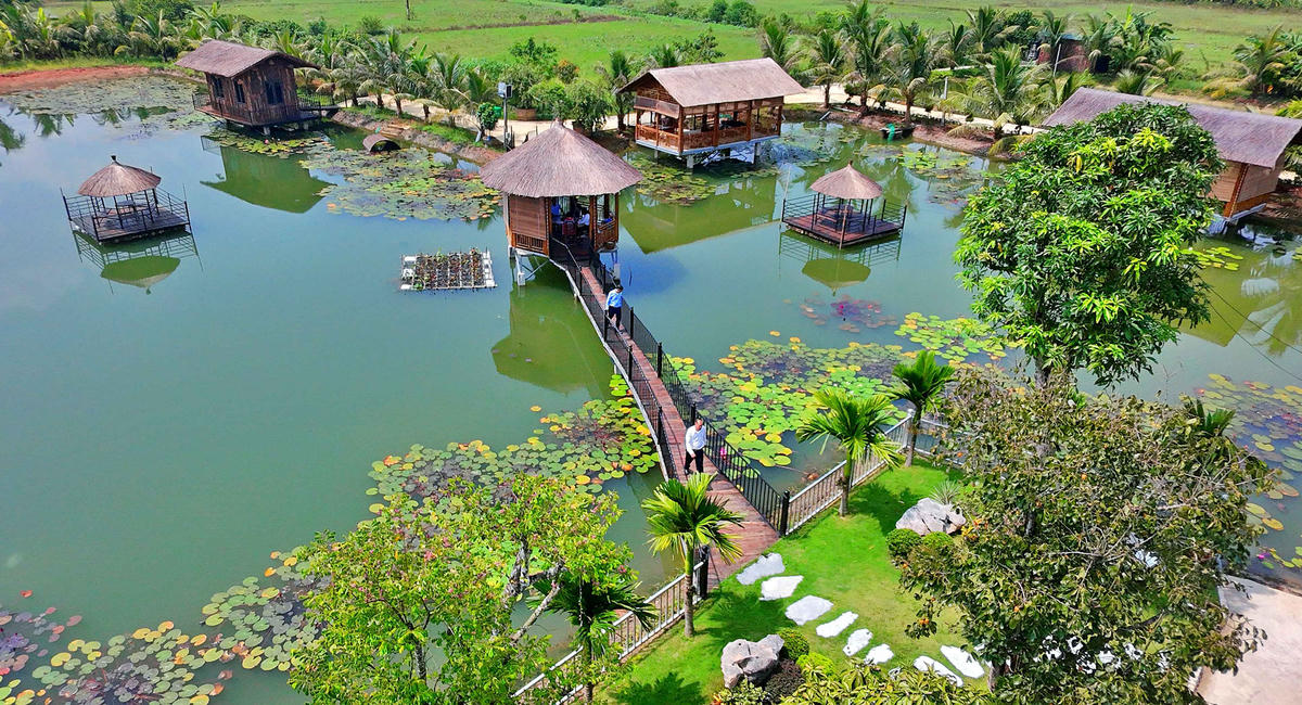 Từ bản sắc đến sinh kế bền vững