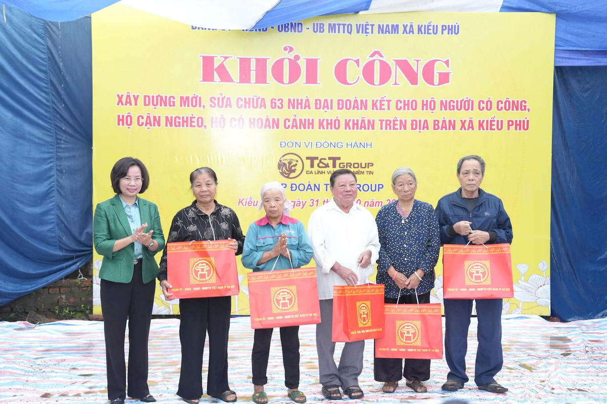 Chung tay tạo nguồn lực chăm lo người nghèo