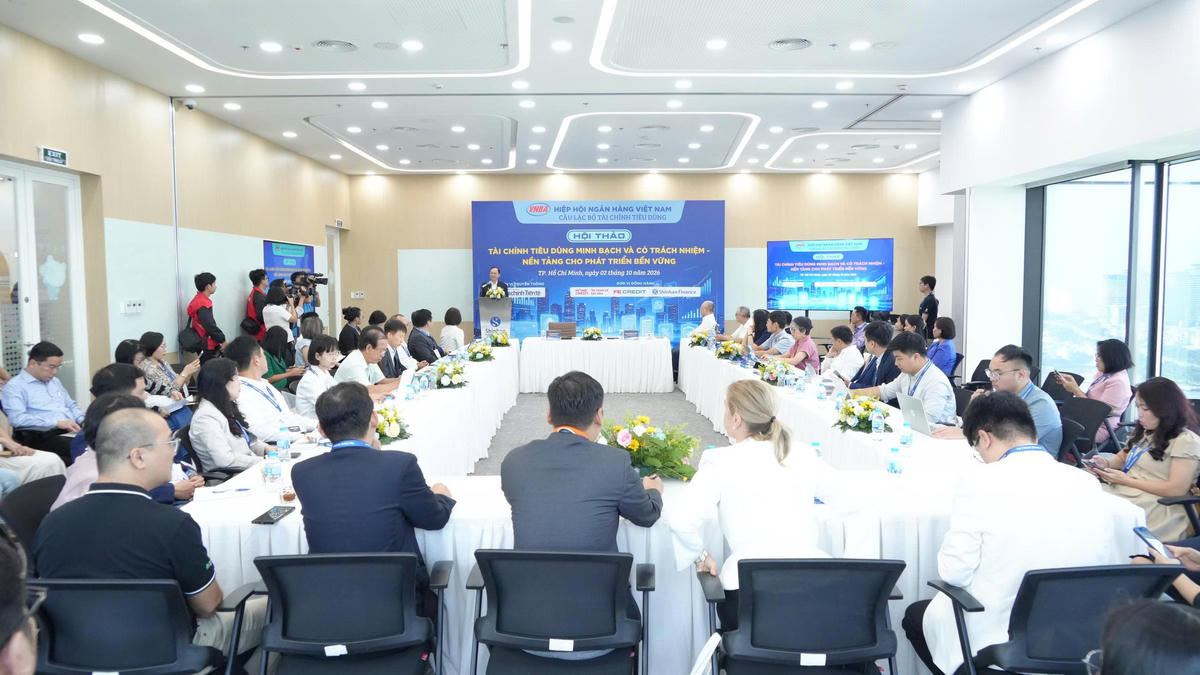 Nhiều chuyên gia, doanh nghiệp quan tâm đến thị trường tài chính tiêu dùng. Ảnh: Q.H