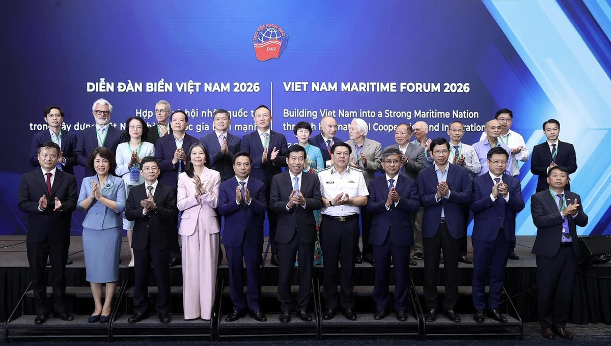 Các đại biểu tham dự diễn đàn.