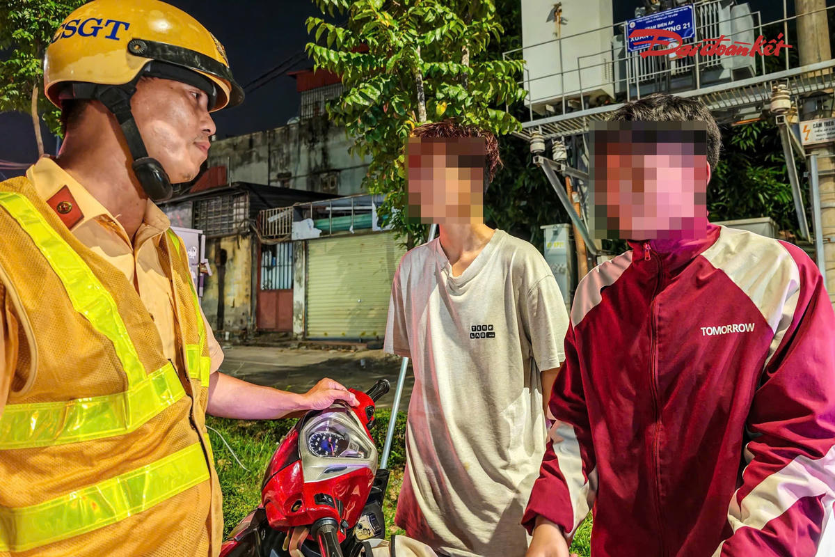 Việc tăng cường tuần tra, kiểm soát vào ban đêm, đặc biệt trong những ngày cuối tuần, được lực lượng CSGT triển khai nhằm kịp thời phát hiện, xử lý các hành vi vi phạm, góp phần phòng ngừa tai nạn giao thông và bảo đảm an toàn cho người tham gia giao thông.
